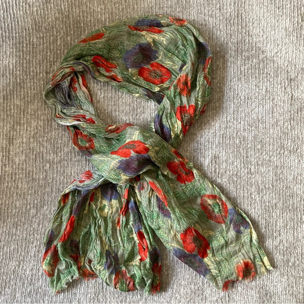Kimchi Blue Floral Scarf Spring Lightweight Viscose Classic‎ Feminine Cottage
